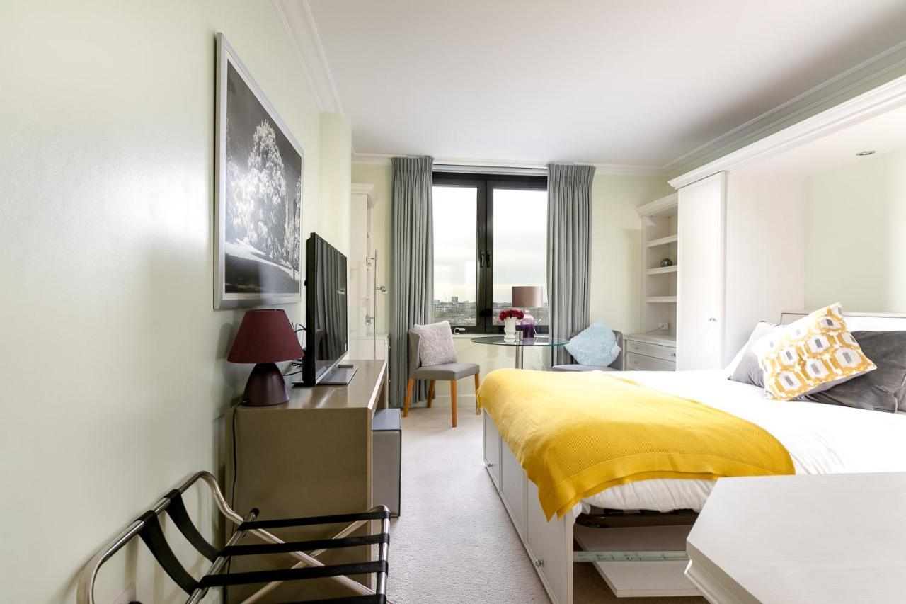 Point West Apartments Λονδίνο Εξωτερικό φωτογραφία