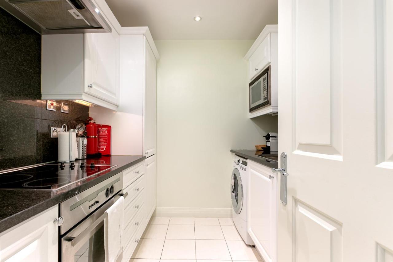 Point West Apartments Λονδίνο Εξωτερικό φωτογραφία