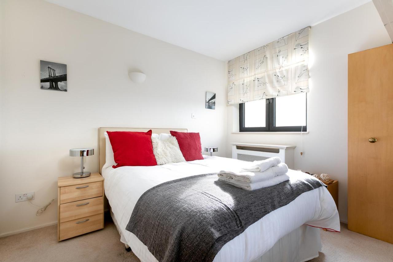 Point West Apartments Λονδίνο Εξωτερικό φωτογραφία