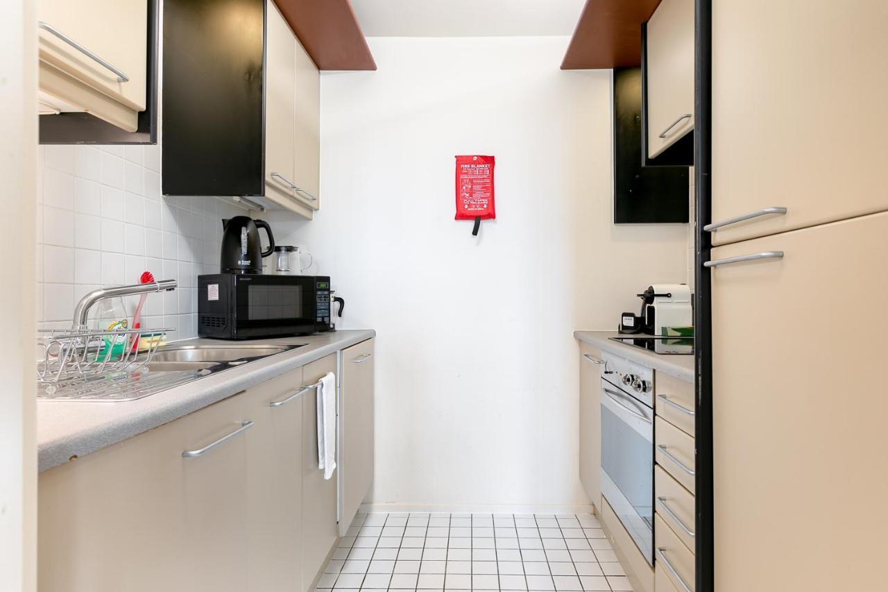 Point West Apartments Λονδίνο Εξωτερικό φωτογραφία