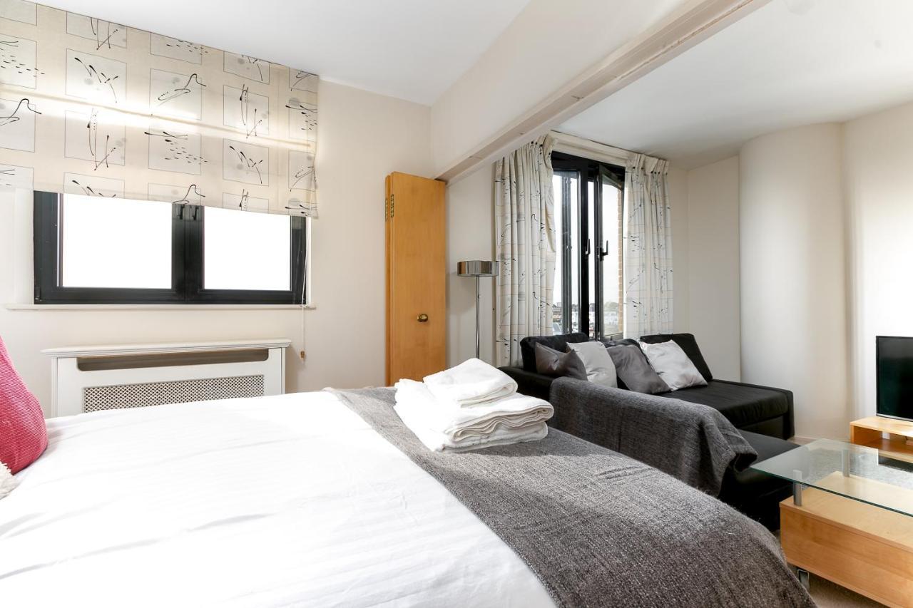 Point West Apartments Λονδίνο Εξωτερικό φωτογραφία